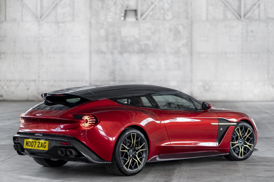  Aston Martin Vanquish Zagato Shooting Brake 2018 года  (UK) (фото 11 из 76)